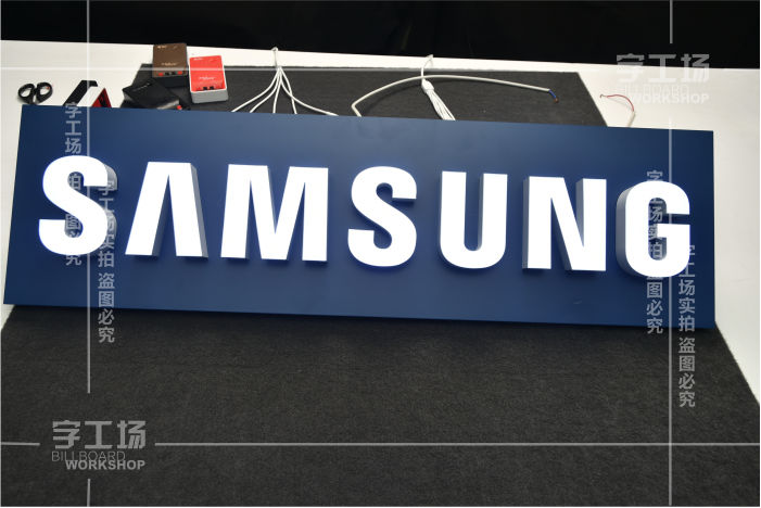 店鋪標(biāo)識設(shè)計讓店招更出色